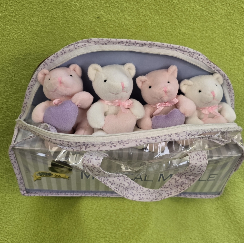 NWT VHTF BIRTH - 5M GIRLS Heavenly Hearts MUSICAL MOBILE PINK & WHITE BEARS (Q2)